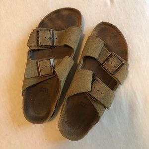 Birkenstock Arizona Suede Leather in Taupe